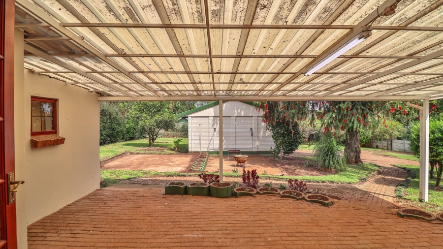 4 Bedroom Property for Sale in Greendale KwaZulu-Natal