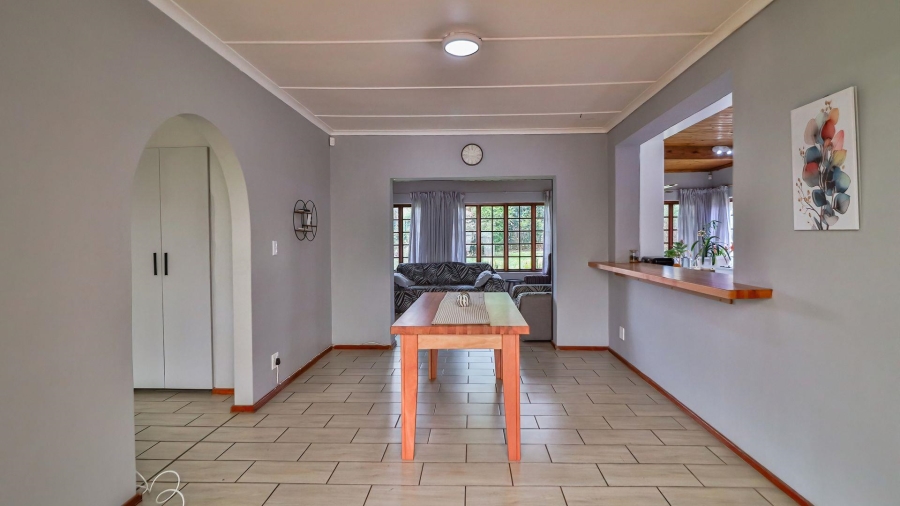 4 Bedroom Property for Sale in Greendale KwaZulu-Natal
