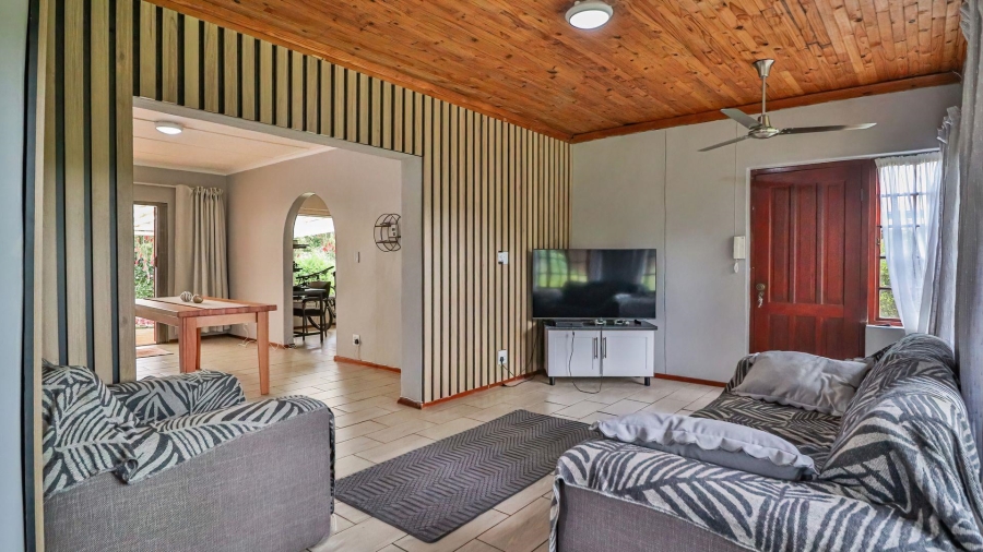 4 Bedroom Property for Sale in Greendale KwaZulu-Natal