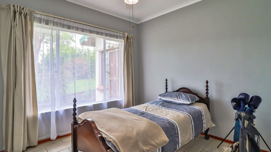 4 Bedroom Property for Sale in Greendale KwaZulu-Natal