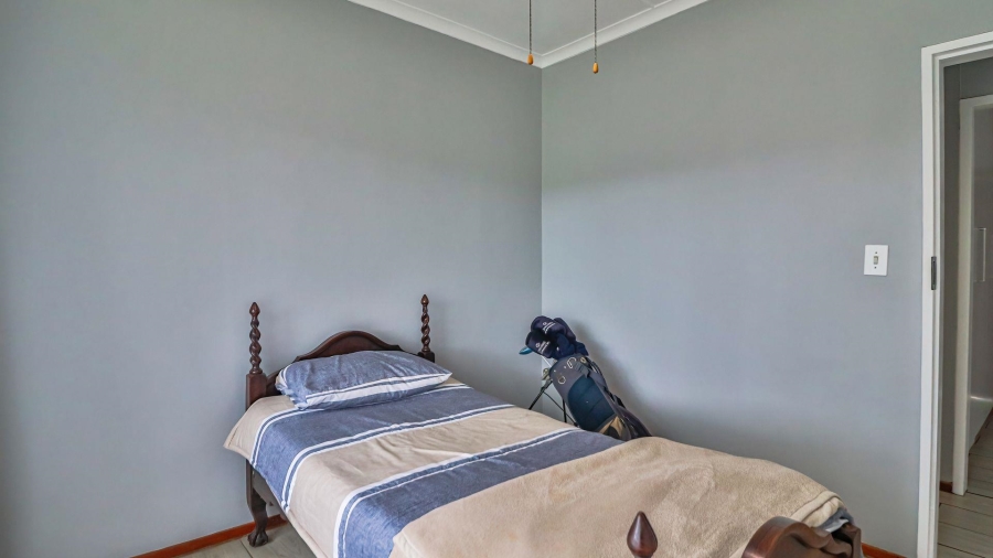4 Bedroom Property for Sale in Greendale KwaZulu-Natal