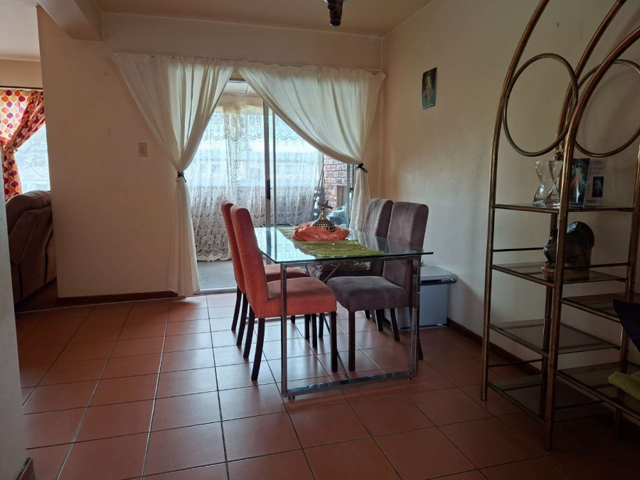 To Let 2 Bedroom Property for Rent in Pinetown KwaZulu-Natal