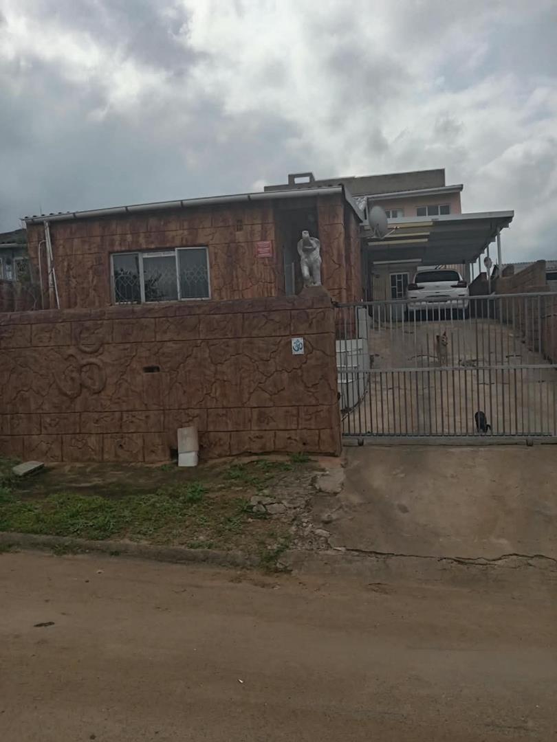 7 Bedroom Property for Sale in Phoenix KwaZulu-Natal