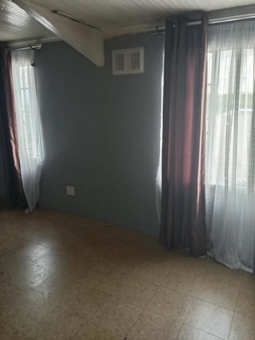 2 Bedroom Property for Sale in Phoenix KwaZulu-Natal