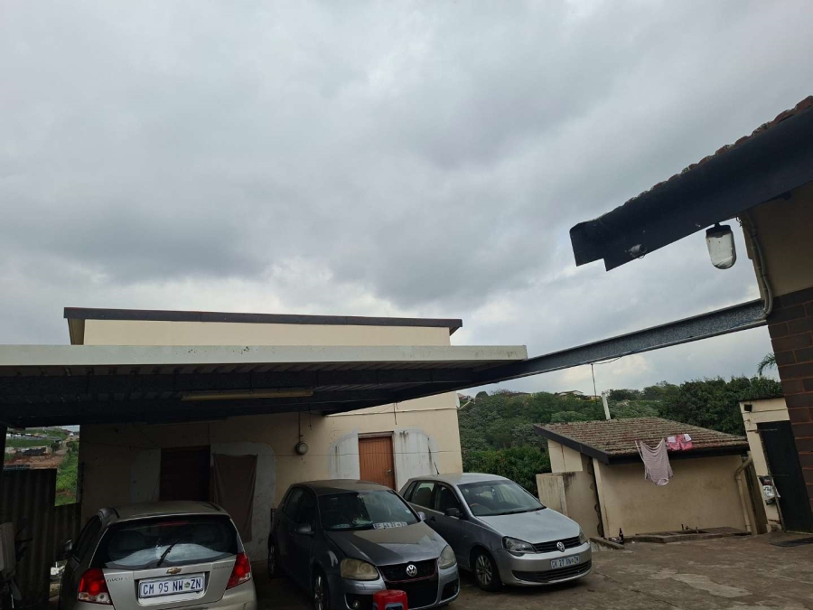 6 Bedroom Property for Sale in Clare Hills KwaZulu-Natal