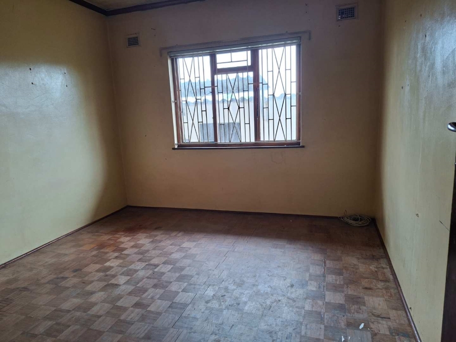6 Bedroom Property for Sale in Clare Hills KwaZulu-Natal