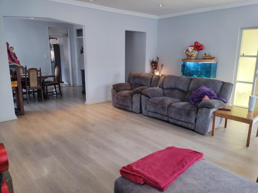 3 Bedroom Property for Sale in Glen Hills KwaZulu-Natal