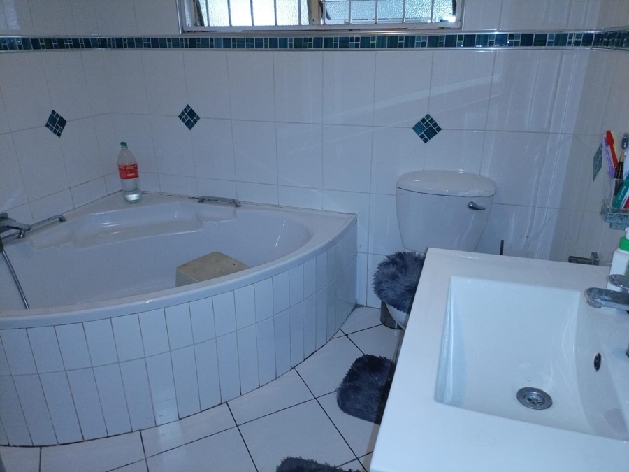 3 Bedroom Property for Sale in Glen Hills KwaZulu-Natal