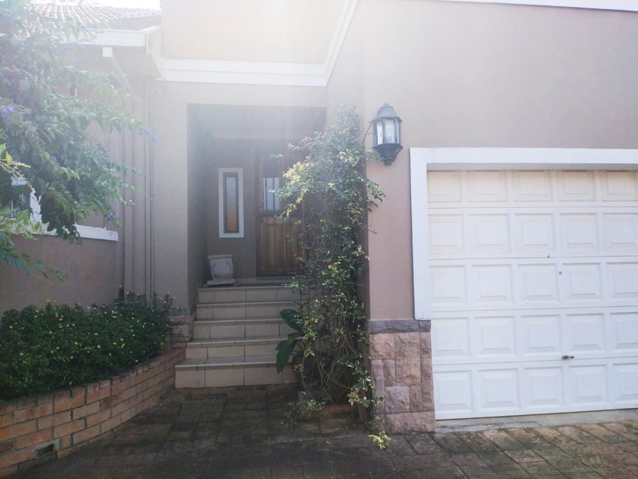 To Let 2 Bedroom Property for Rent in Durban North KwaZulu-Natal