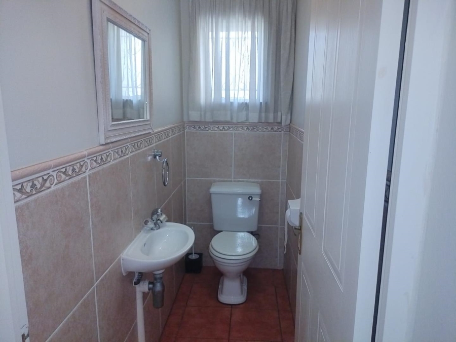 To Let 2 Bedroom Property for Rent in Durban North KwaZulu-Natal