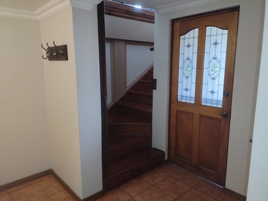 To Let 2 Bedroom Property for Rent in Durban North KwaZulu-Natal