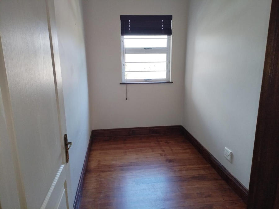 To Let 2 Bedroom Property for Rent in Durban North KwaZulu-Natal