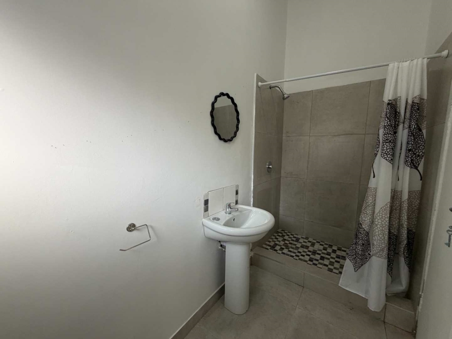 To Let 2 Bedroom Property for Rent in Park Hill KwaZulu-Natal