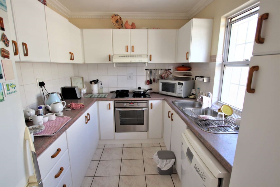 To Let 2 Bedroom Property for Rent in Umhlanga KwaZulu-Natal