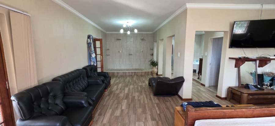 9 Bedroom Property for Sale in Amanzimtoti KwaZulu-Natal