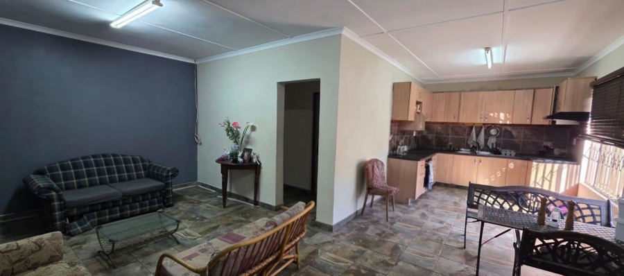 9 Bedroom Property for Sale in Amanzimtoti KwaZulu-Natal