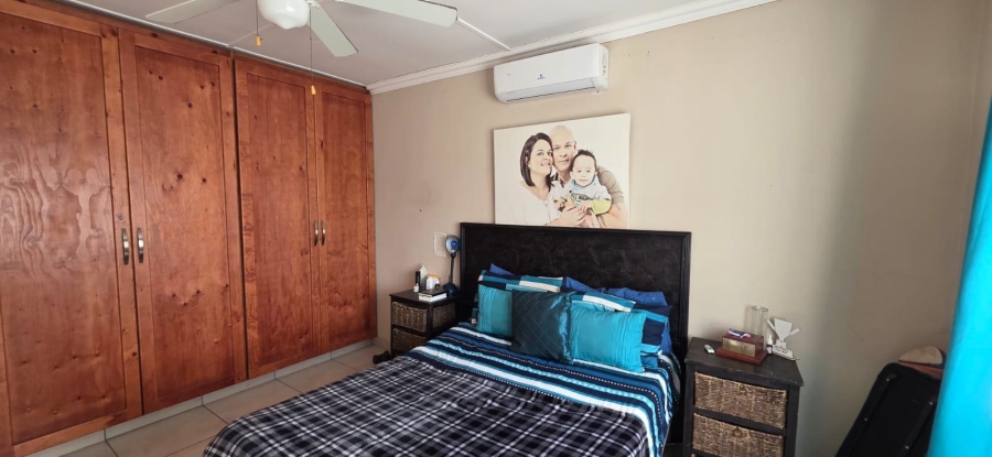 9 Bedroom Property for Sale in Amanzimtoti KwaZulu-Natal