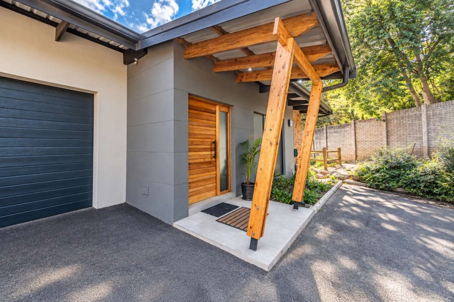 3 Bedroom Property for Sale in Kloof KwaZulu-Natal