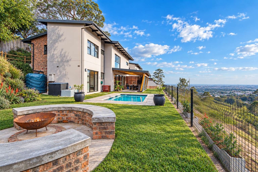 3 Bedroom Property for Sale in Kloof KwaZulu-Natal