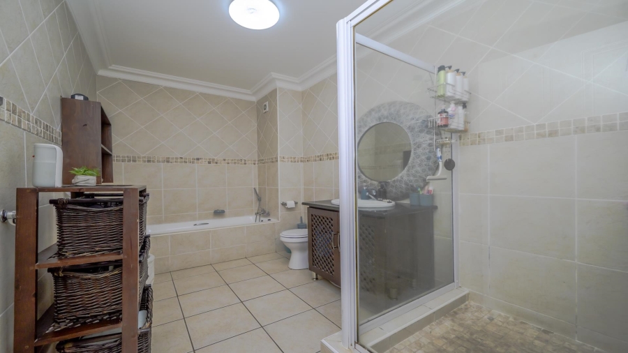3 Bedroom Property for Sale in Winklespruit KwaZulu-Natal