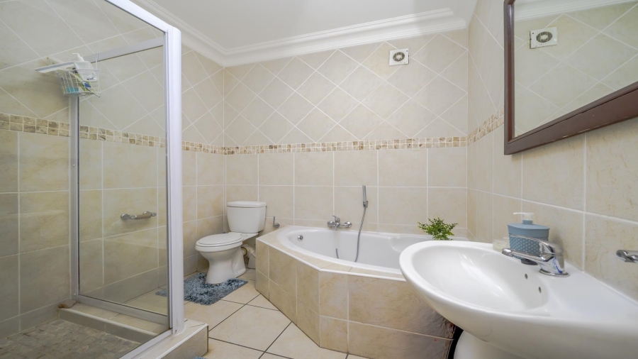 3 Bedroom Property for Sale in Winklespruit KwaZulu-Natal