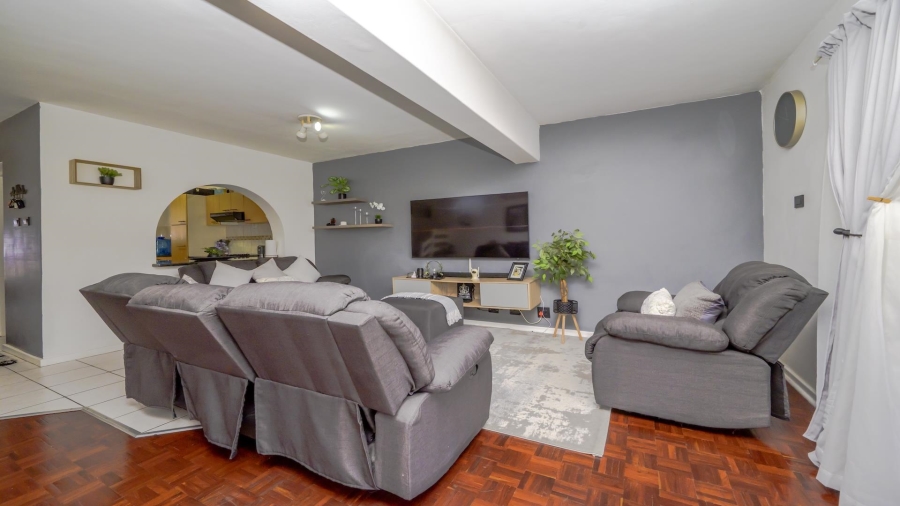 3 Bedroom Property for Sale in Amanzimtoti KwaZulu-Natal