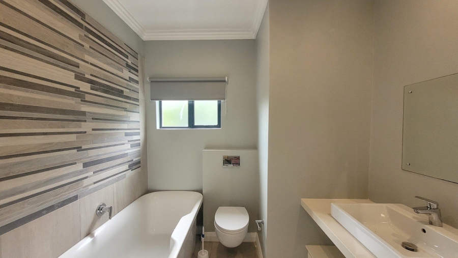 To Let 4 Bedroom Property for Rent in Simbithi Eco Estate KwaZulu-Natal