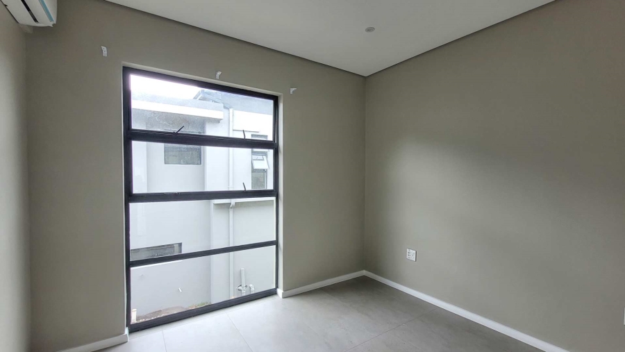 To Let 4 Bedroom Property for Rent in Palm Lakes Estate KwaZulu-Natal