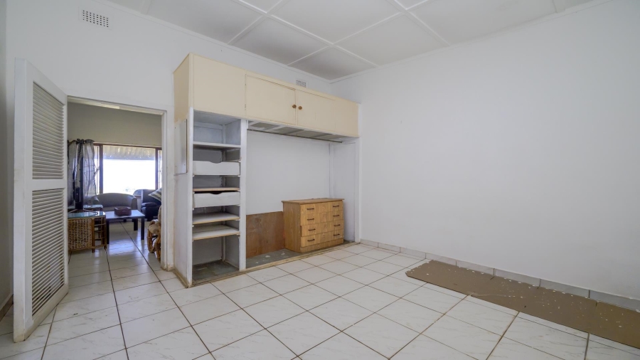 4 Bedroom Property for Sale in Amanzimtoti KwaZulu-Natal