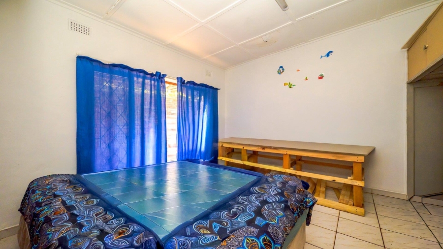 4 Bedroom Property for Sale in Amanzimtoti KwaZulu-Natal