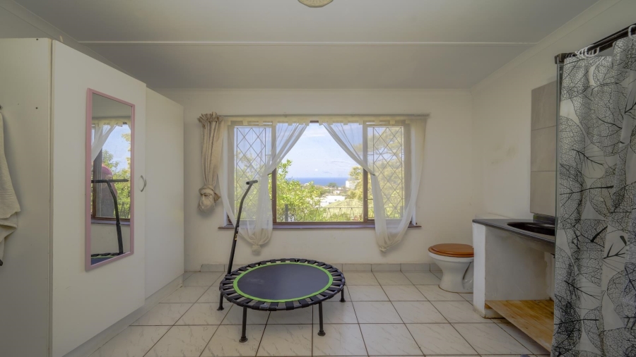 4 Bedroom Property for Sale in Amanzimtoti KwaZulu-Natal