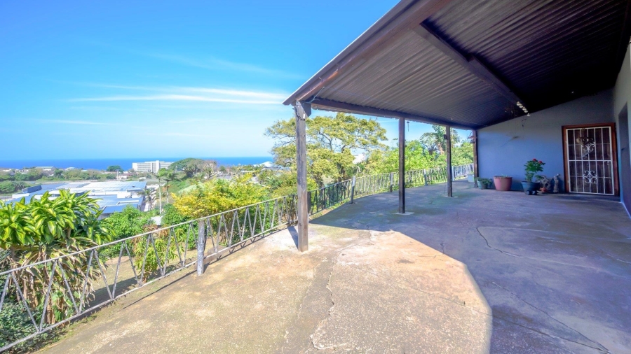 4 Bedroom Property for Sale in Amanzimtoti KwaZulu-Natal