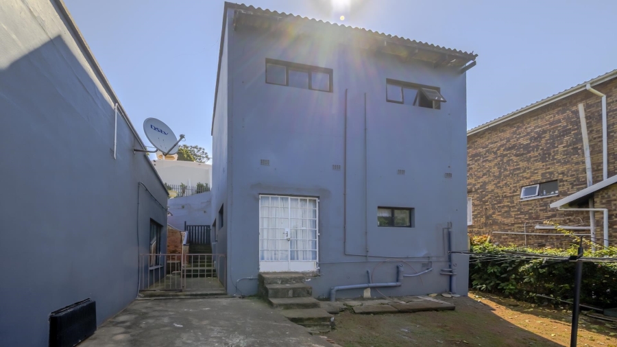 4 Bedroom Property for Sale in Amanzimtoti KwaZulu-Natal
