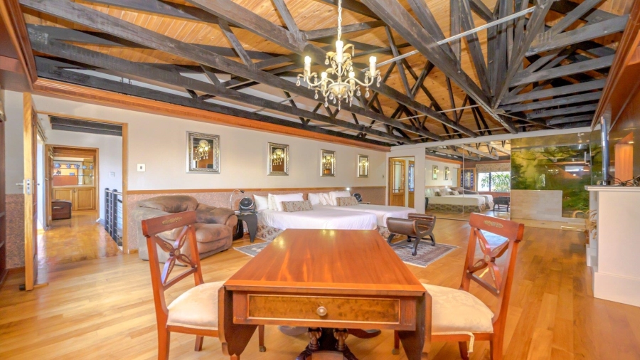 9 Bedroom Property for Sale in Amanzimtoti KwaZulu-Natal
