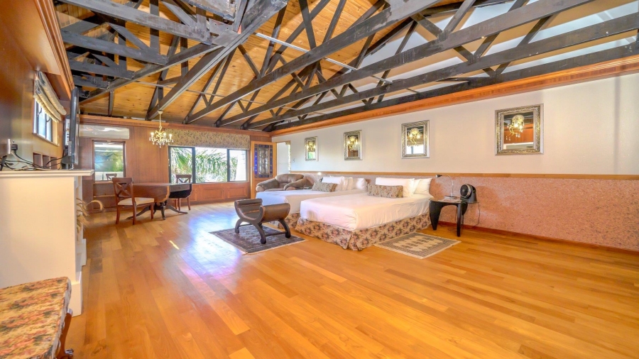 9 Bedroom Property for Sale in Amanzimtoti KwaZulu-Natal