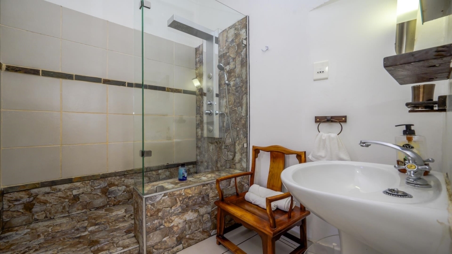 9 Bedroom Property for Sale in Amanzimtoti KwaZulu-Natal