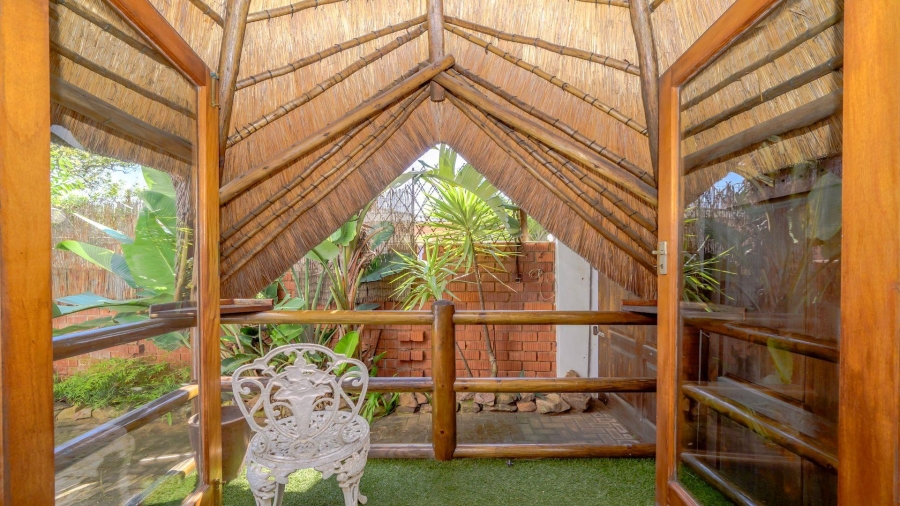 9 Bedroom Property for Sale in Amanzimtoti KwaZulu-Natal