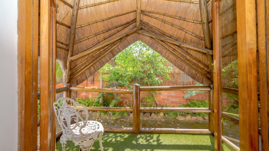 9 Bedroom Property for Sale in Amanzimtoti KwaZulu-Natal
