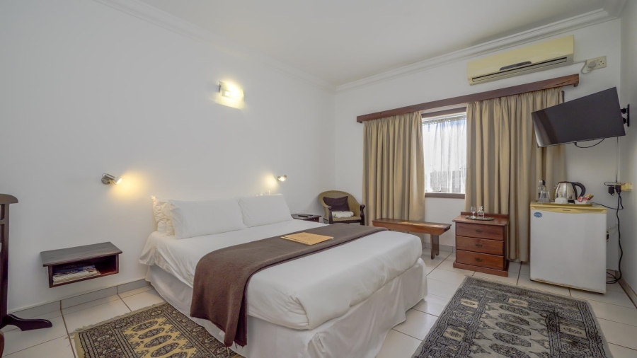 9 Bedroom Property for Sale in Amanzimtoti KwaZulu-Natal