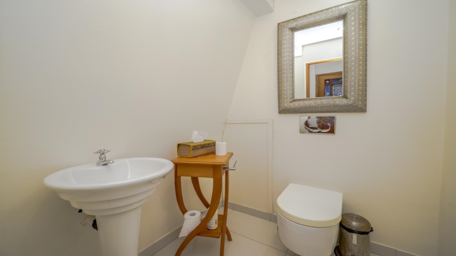 9 Bedroom Property for Sale in Amanzimtoti KwaZulu-Natal