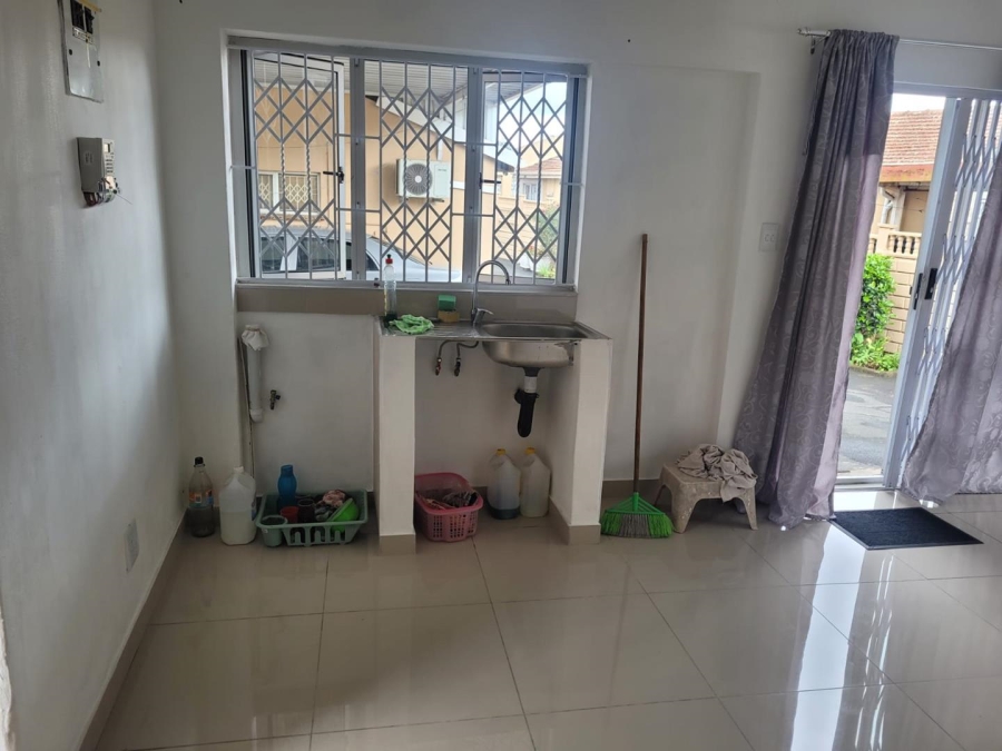 1 Bedroom Property for Sale in Havenside KwaZulu-Natal