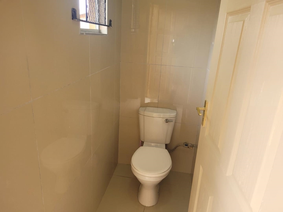 1 Bedroom Property for Sale in Havenside KwaZulu-Natal