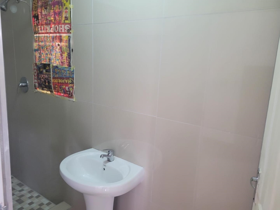 1 Bedroom Property for Sale in Havenside KwaZulu-Natal