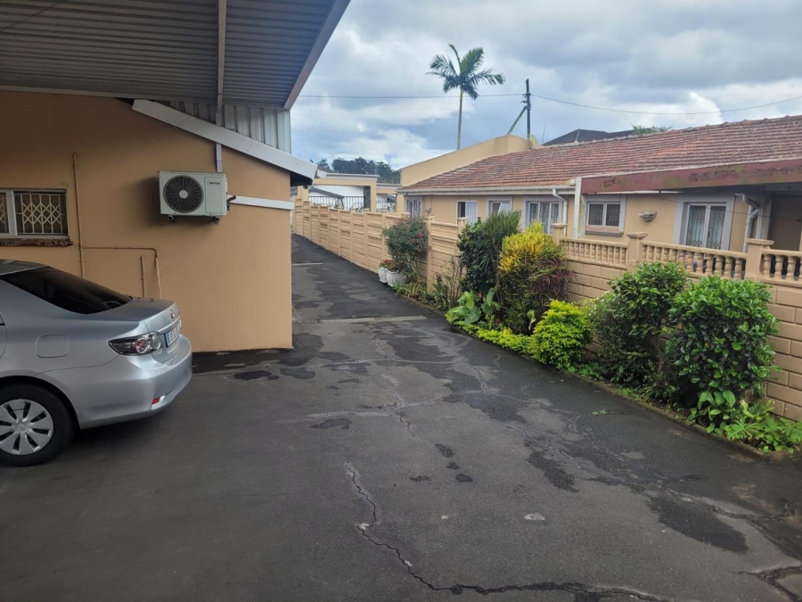 1 Bedroom Property for Sale in Havenside KwaZulu-Natal