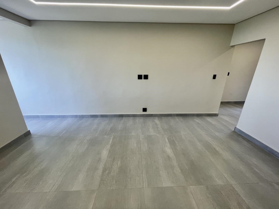 2 Bedroom Property for Sale in Essenwood KwaZulu-Natal