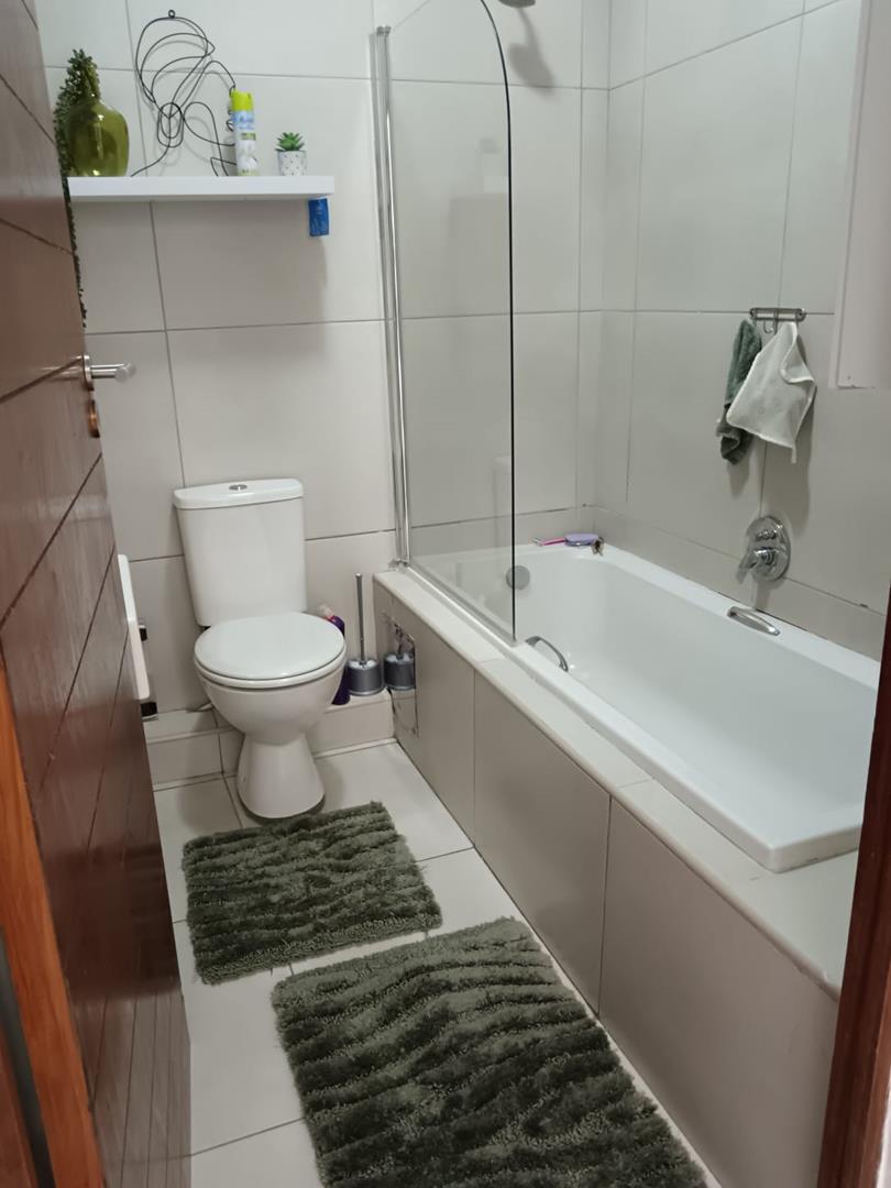 2 Bedroom Property for Sale in Bluff KwaZulu-Natal
