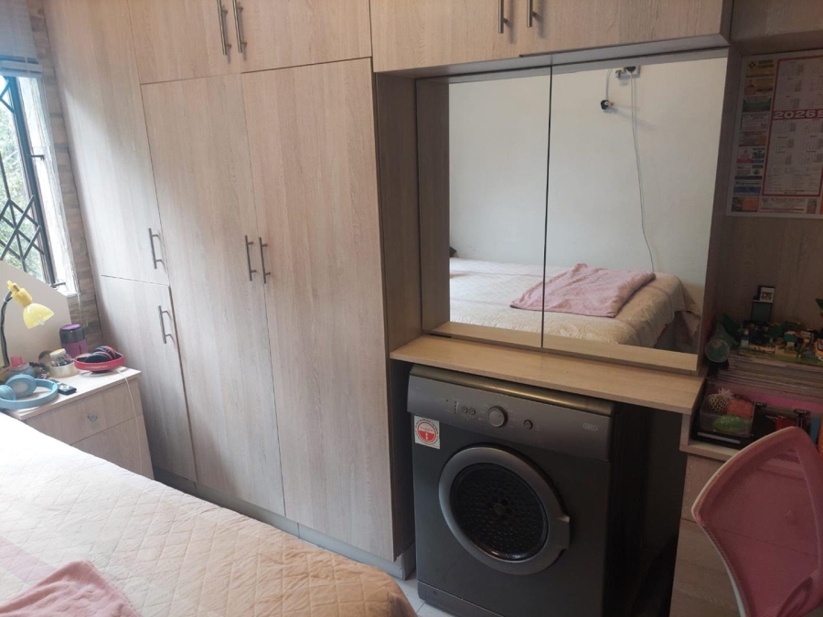 3 Bedroom Property for Sale in Montclair KwaZulu-Natal