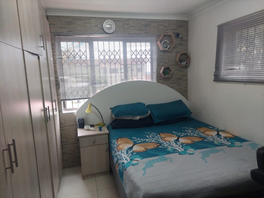 3 Bedroom Property for Sale in Montclair KwaZulu-Natal