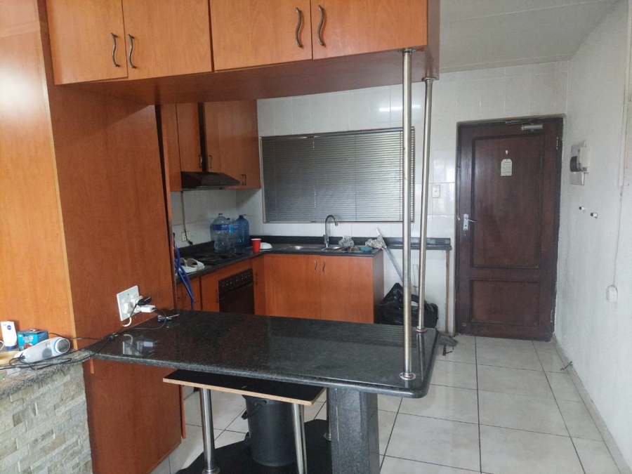 2 Bedroom Property for Sale in Montclair KwaZulu-Natal