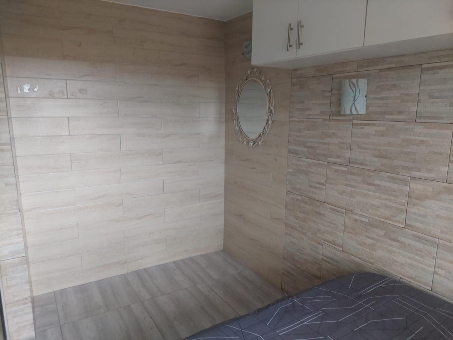 2 Bedroom Property for Sale in Montclair KwaZulu-Natal